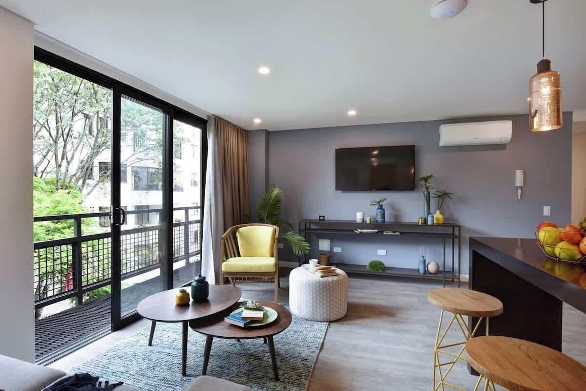 Télévision, espaces bureaux