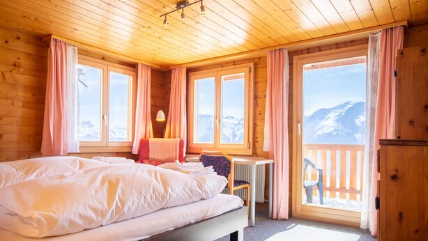 1 bedroom, laptop workspace, bed sheets - Chalet Weisshorn 3 (Bettmeralp)