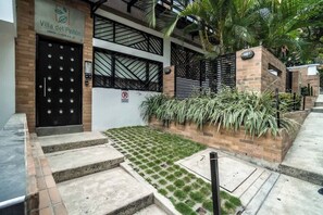 Property grounds - Penthouse Jacuzzi • El Peñon's Best Location (Cali)