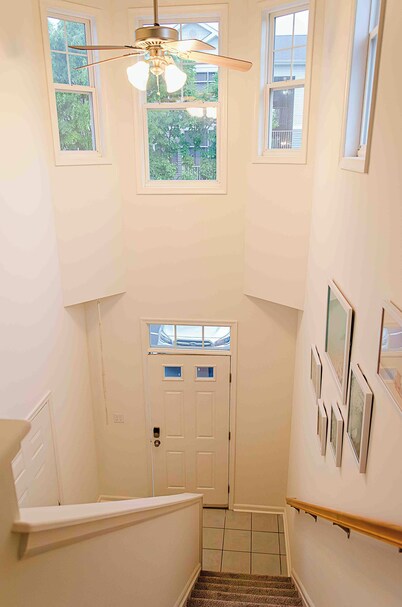 3-bedroom GEM in Lewes with Pool - minutes from the beach and outlets
