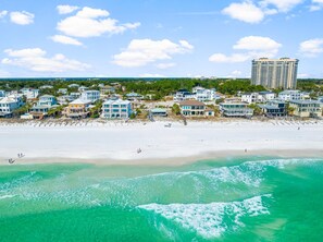 鄰近海灘、白沙