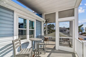Outdoor dining - Oceanside Adventure Awaits! (South Bethany)