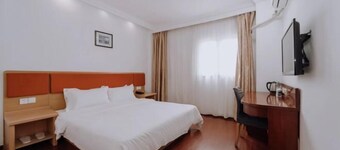 HaoTai Hotel (Shanghai Pudong Airport, Wildlife Park)