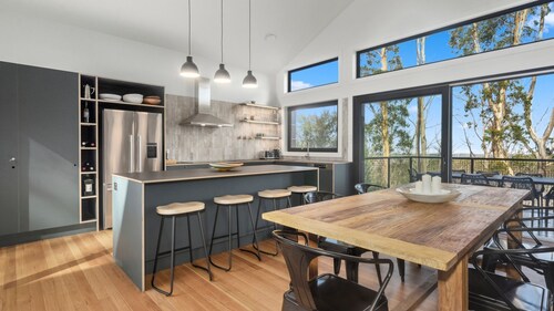 Birdsong Blackheath captures serene beauty in the picturesque landscape of the Blue Mountains