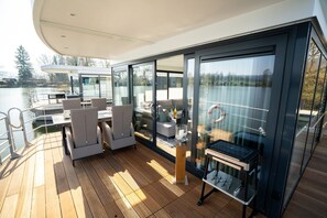 Mobile Home | Balcony - Houseboat in Weserbergland With Lake View (Hoexter)