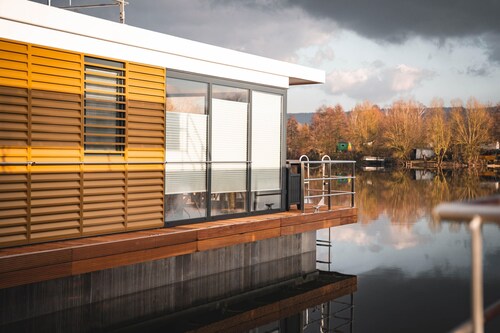 Houseboat in Weserbergland With Lake View