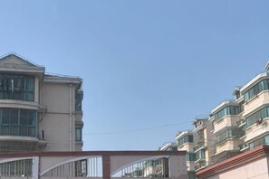 Unclassified image, 4 of 17, button - Rongyue Hostel (Shanghai)