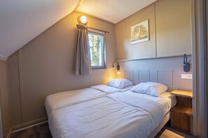 4 habitaciones, tabla de planchar con plancha y wifi gratis 