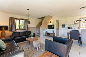 Smart TV, books, stereo - Cozy detached vacation home beautifully situated by the meadow (Soest)