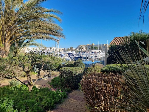 Naturiste Cap d'Agde Port Vénus 7
