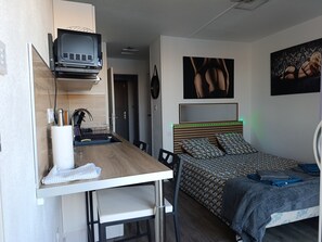 Iron/ironing board, WiFi, bed sheets - Naturiste Cap d'Agde Port Vénus 211 (Agde)