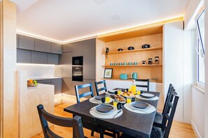 Familienapartment, 3 Schlafzimmer, Nichtraucher | Eigene Küche