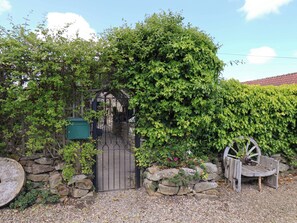 Cottage | Interior