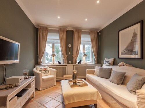 Country House Bi Muur