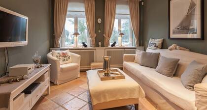 Country House Bi Muur