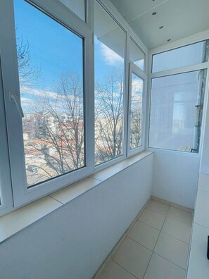 Interior - Spacious apartment with WiFi, AC in vibrant Varna (Varna)