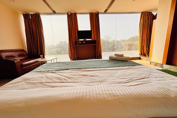 Deluxe Double Room, City View | Desk, laptop workspace, free WiFi