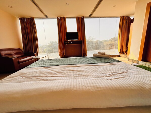 Deluxe Double Room, City View