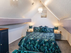 1 habitación, decoración personalizada y muebles diferentes