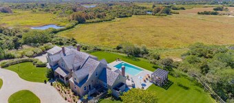 Spacious 6-bedroom luxury villa on edge of Nantucket Nature reserve; full gym.
