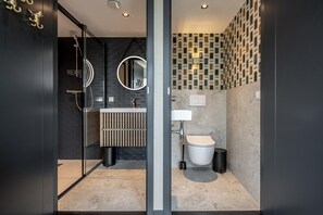 Apartment | Bathroom | Hair dryer - Stylish Delft Apartment (Delft)