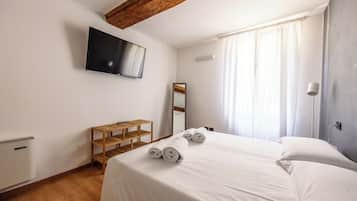 1 chambre, fer et planche à repasser, Wi-Fi gratuit