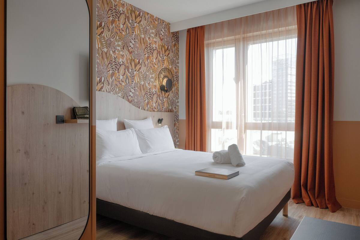 Superior Room, 1 Double Bed | Soundproofing, WiFi (free), bed sheets