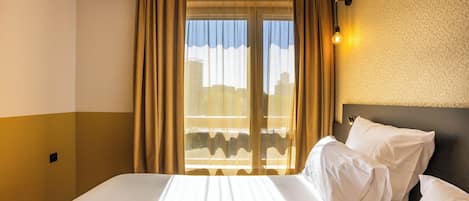 Superior Room, 1 Double Bed | 1 bedroom, soundproofing, free WiFi, bed sheets