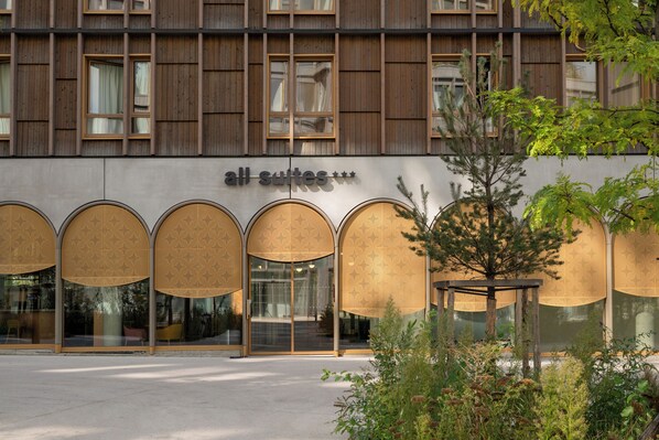 Front of property - All Suites Hôtel | Paris Pleyel – L’île Saint Denis (L'Île-Saint-Denis)