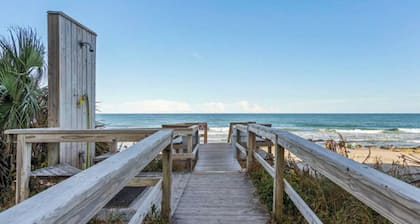 *Winter Specials!* The Surfrider Beach Resort