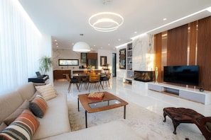 TV, fireplace, offices