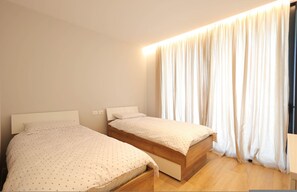 1 bedroom, desk, free WiFi