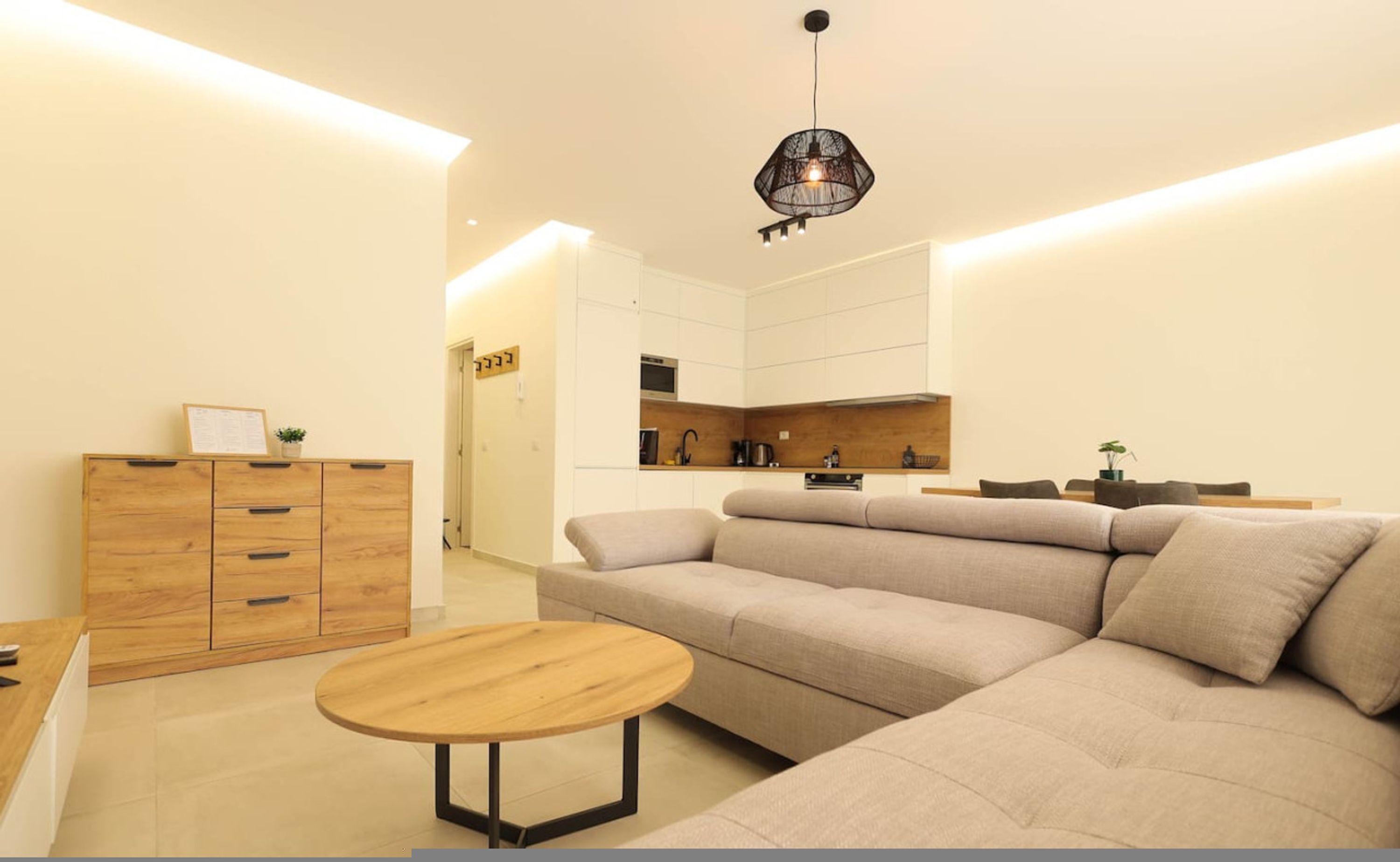 テレビ、書斎 / ワークスペース