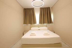 1 bedroom, desk, free WiFi - SanPietro Vacation Apartment 023 (Plazhi San Pietro)