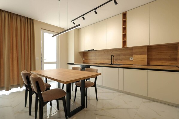 Dining - SanPietro Vacation Apartment 023 (Plazhi San Pietro)