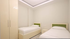 1 bedroom, desk, free WiFi