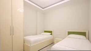 1 bedroom, desk, free WiFi