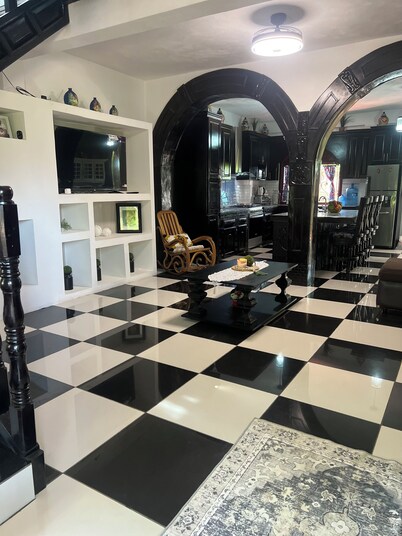 4-bedroom house in brilliant La Hachadura with WiFi, AC