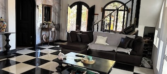 4-bedroom house in brilliant La Hachadura with WiFi, AC