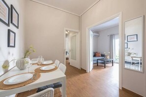 Dining - Comfortable apartment in Athens (Kallithea)