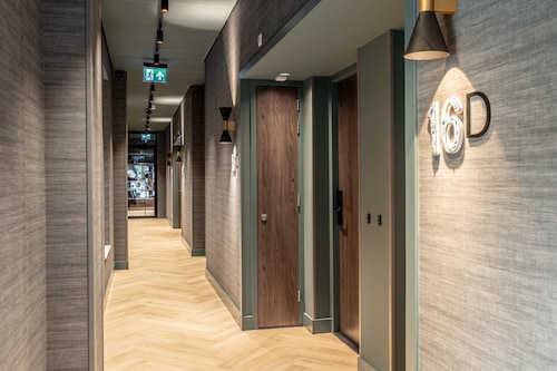 Spacious Apartment Retreat