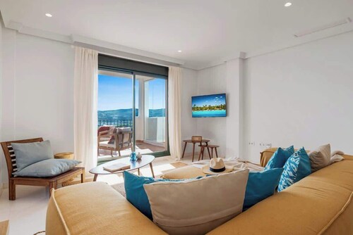 Panoramic apartment in Casares by Costarentals