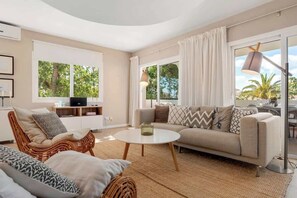 Smart TV - Relaxing hideaway in Nueva Andalucìa Ref M57 (Marbella)