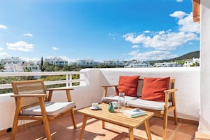 Property grounds - Scenic apartment in Alcazaba Lagoon with pools (Casares)