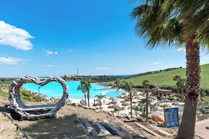 Property grounds - Scenic apartment in Alcazaba Lagoon with pools (Casares)