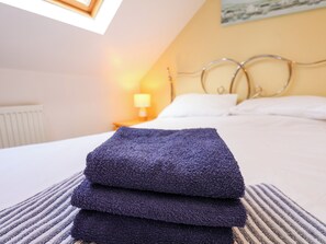 3 bedrooms, individually decorated, individually furnished, free WiFi