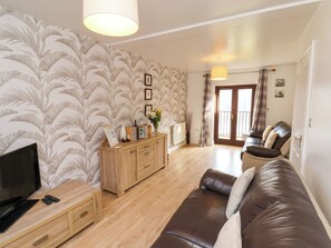 Living area - No.15 Riverside Walk (Whitby)