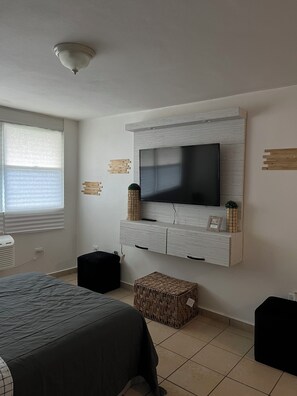1 chambre, fer et planche à repasser, Wi-Fi, draps fournis