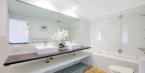 Shower, towels