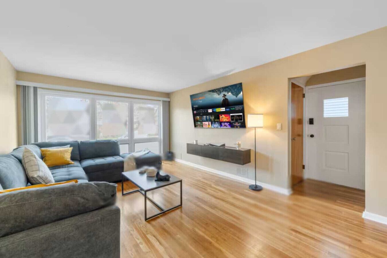 Smart TV, video games, table tennis, offices